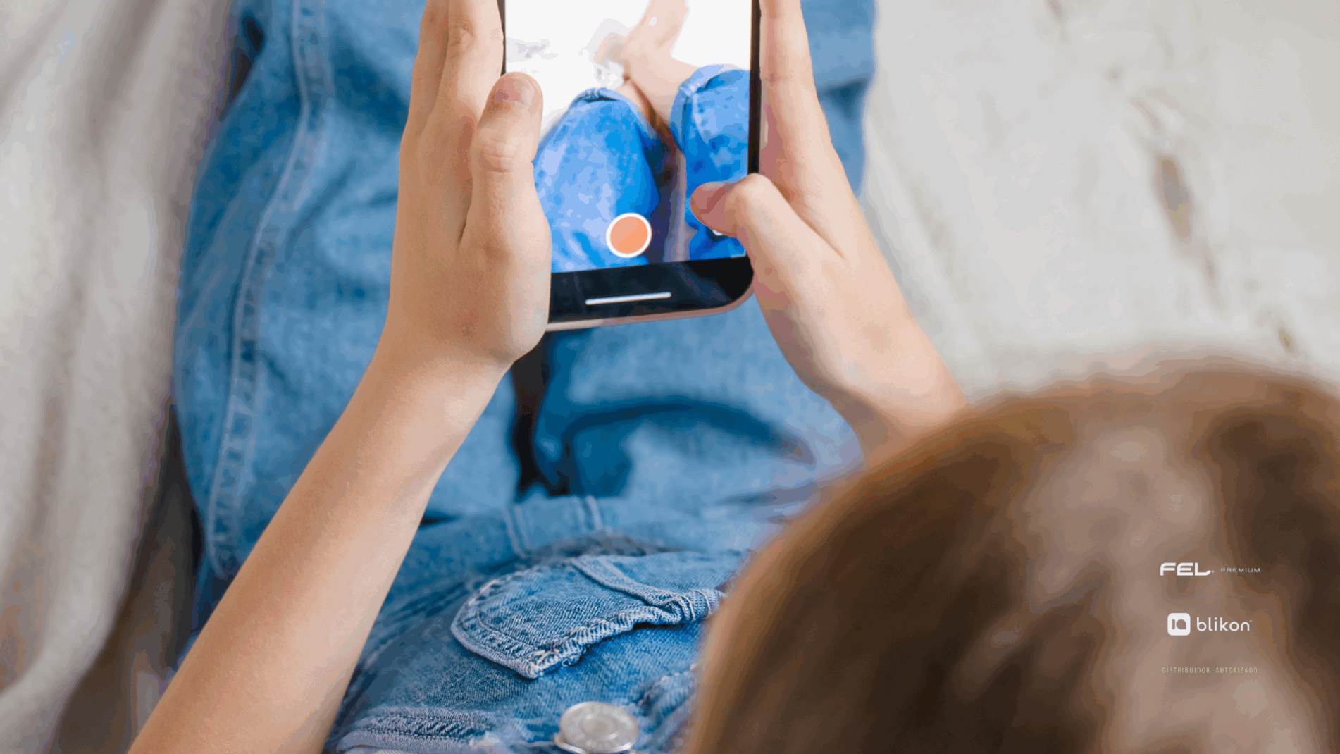 ¿Sabes cómo deducir de impuestos un teléfono celular?