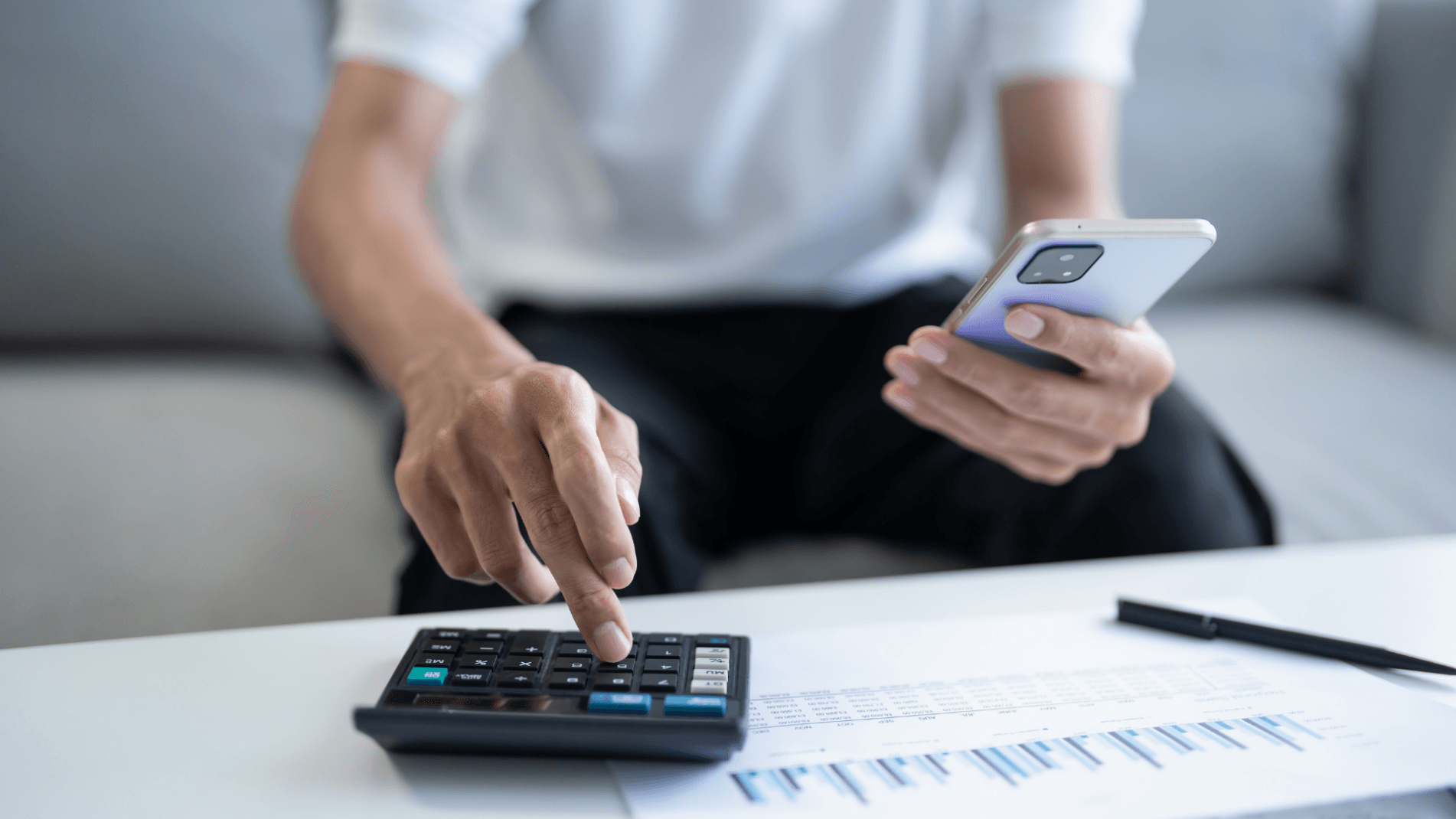 Descubre el requisito clave para devoluciones mayores a 10 mil pesos del SAT